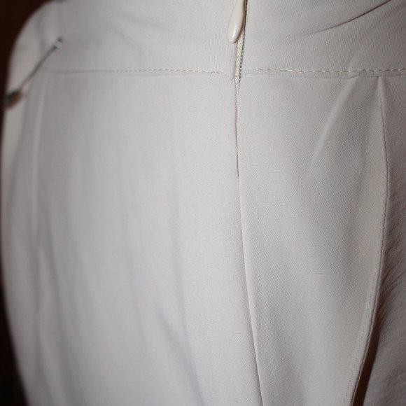 Pretty Little Thing Cream Tailored Trousers Size 12 NWT - Picture 4 of 15